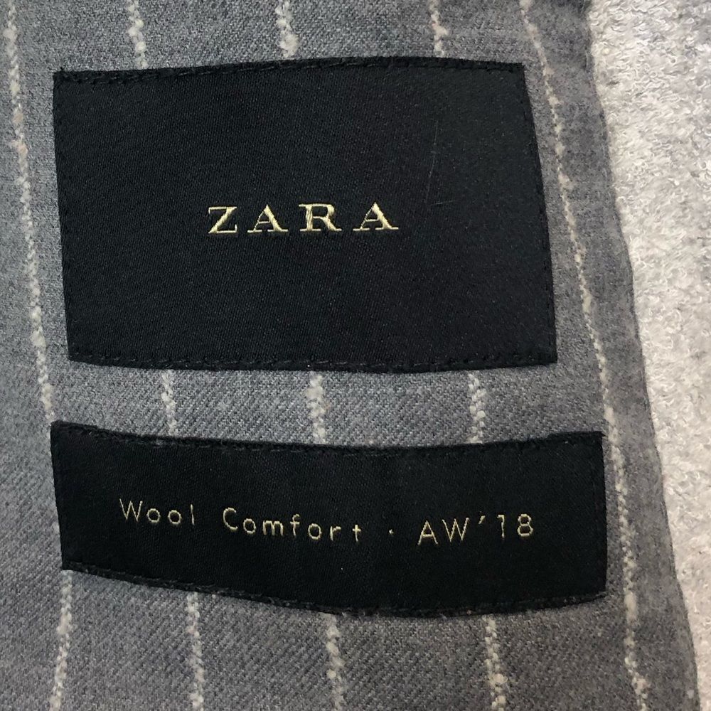 Zara wool blend 2 button grey blazer suit jacket, size 44 - Picture 11 of 15